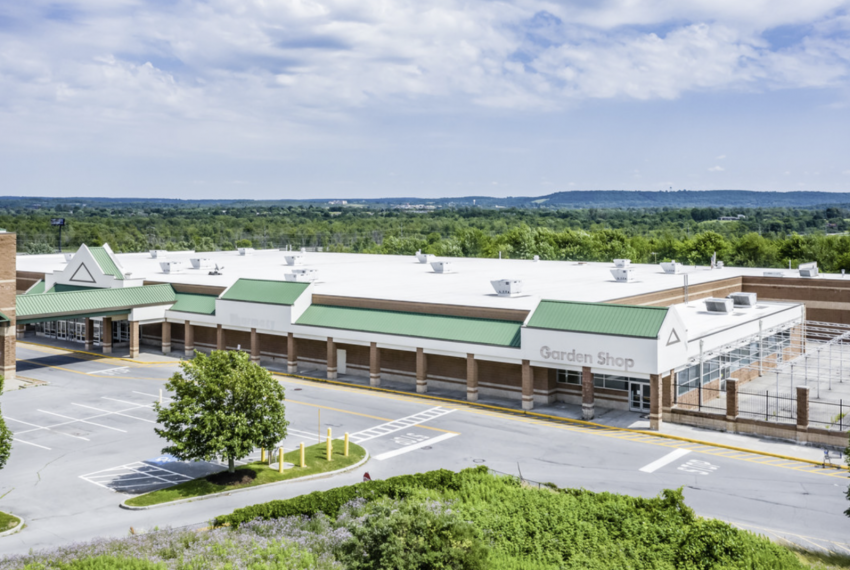 21082 Pioneer Plaza, Watertown