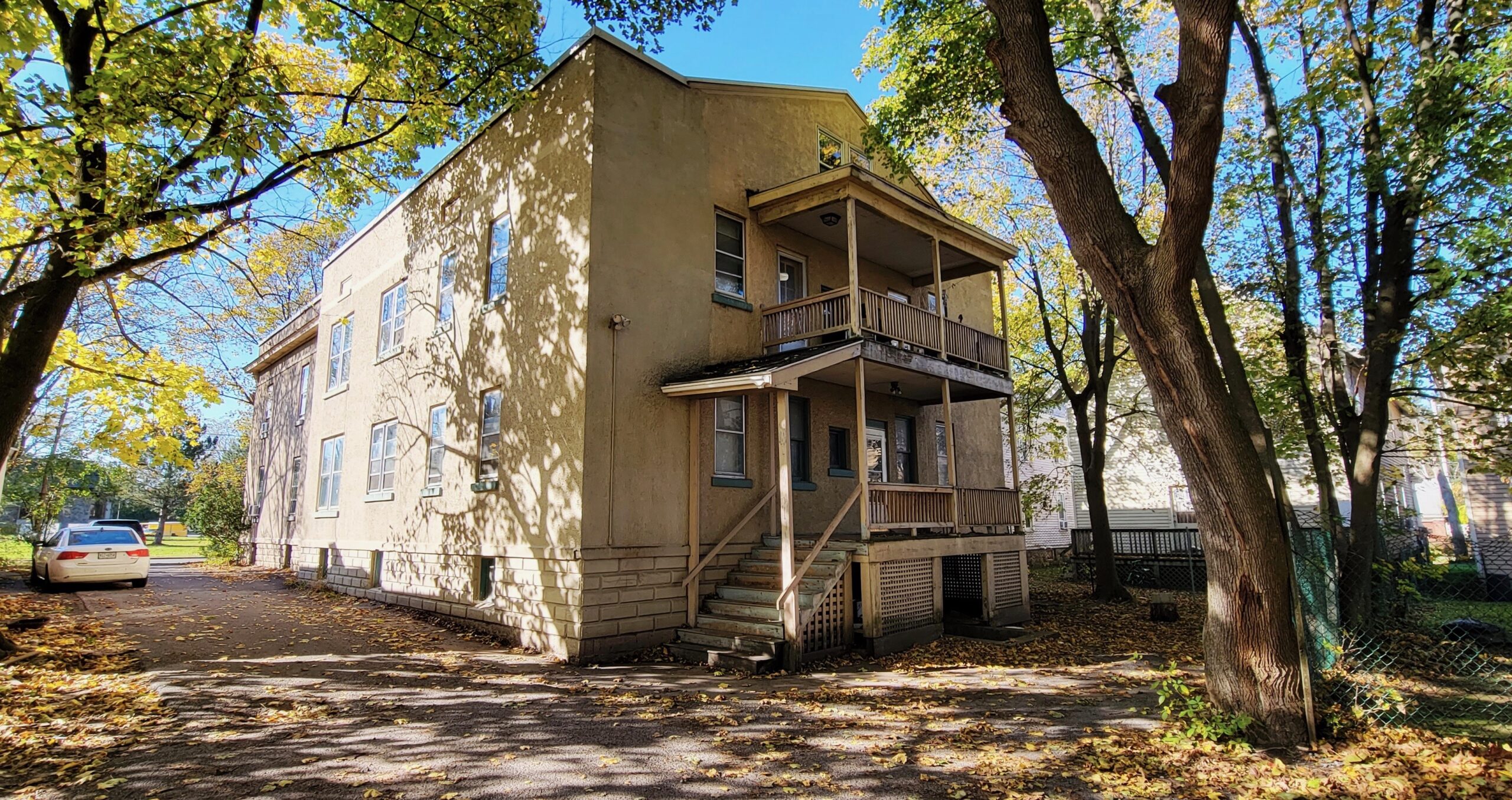 31 Pleasant Street, Utica, New York