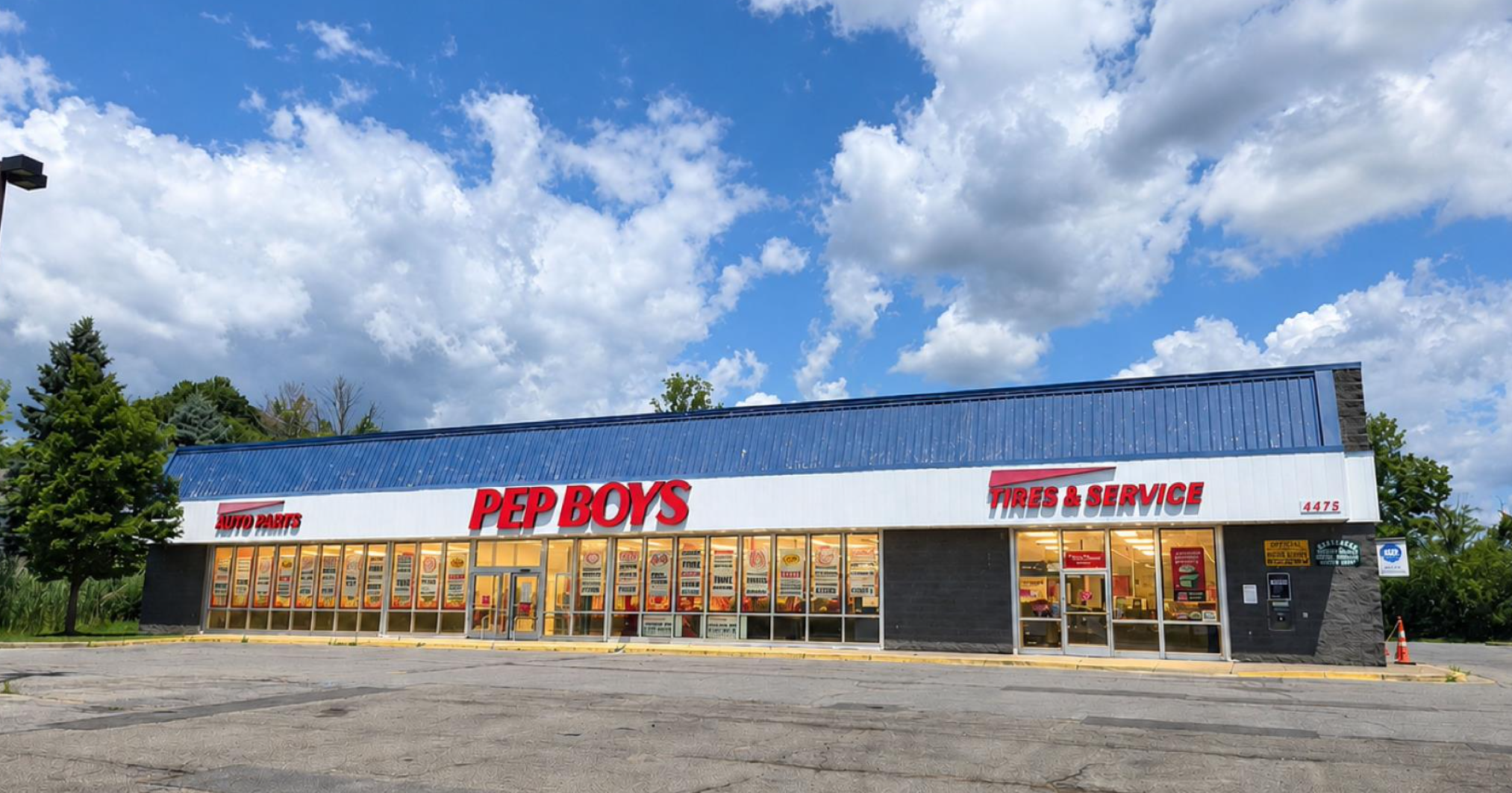 4475 Commercial Drive, New Hartford
