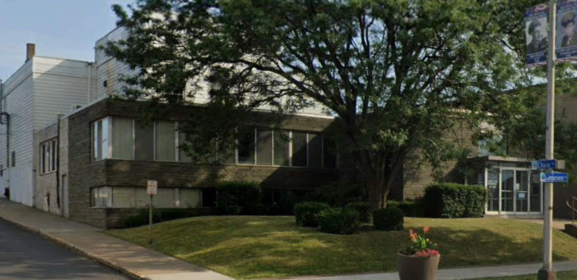 289 Genesee Street, Utica, New York